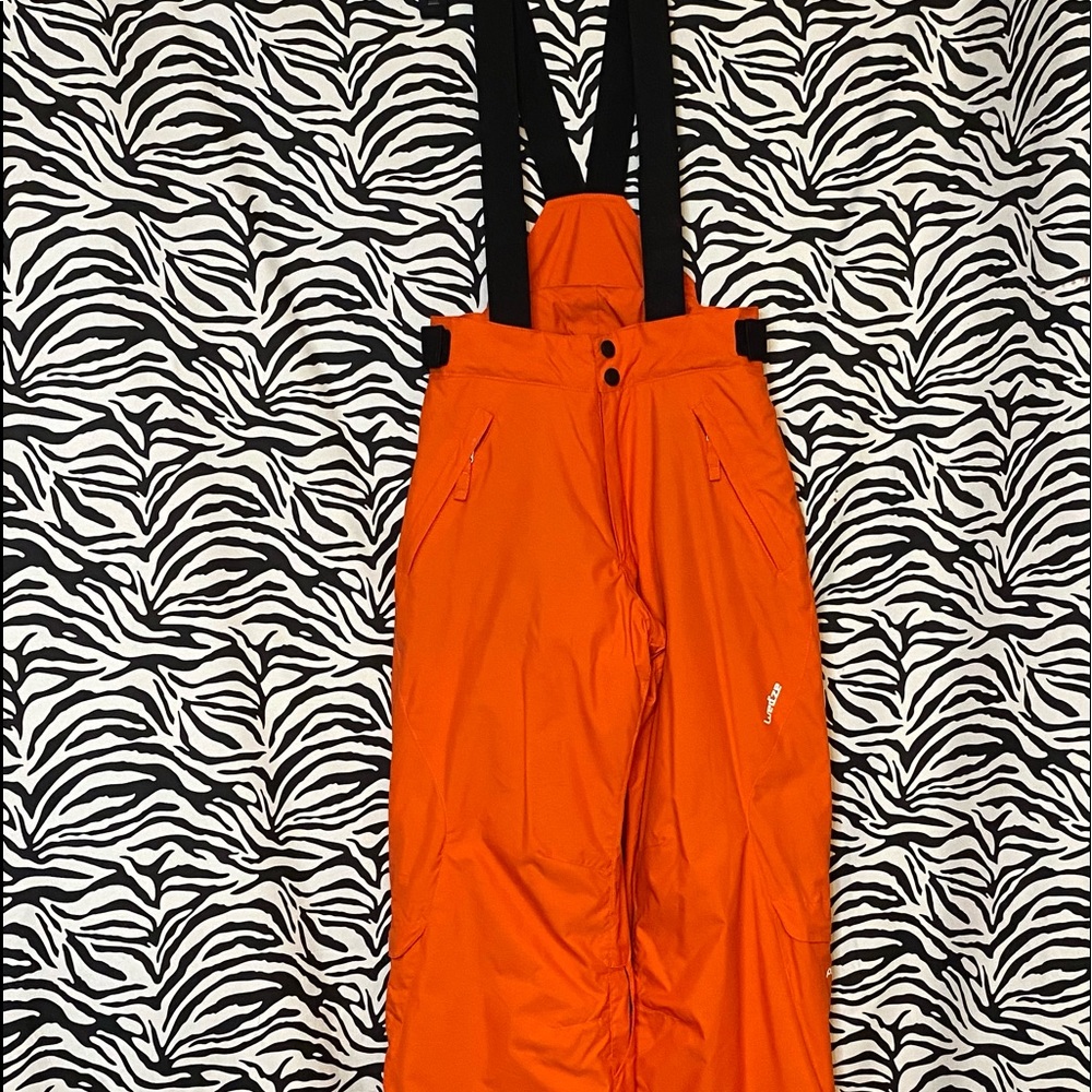New WED’ZE Yourh Orange Adjustable Insulated Bib Overalls, Size Small (Men’s)